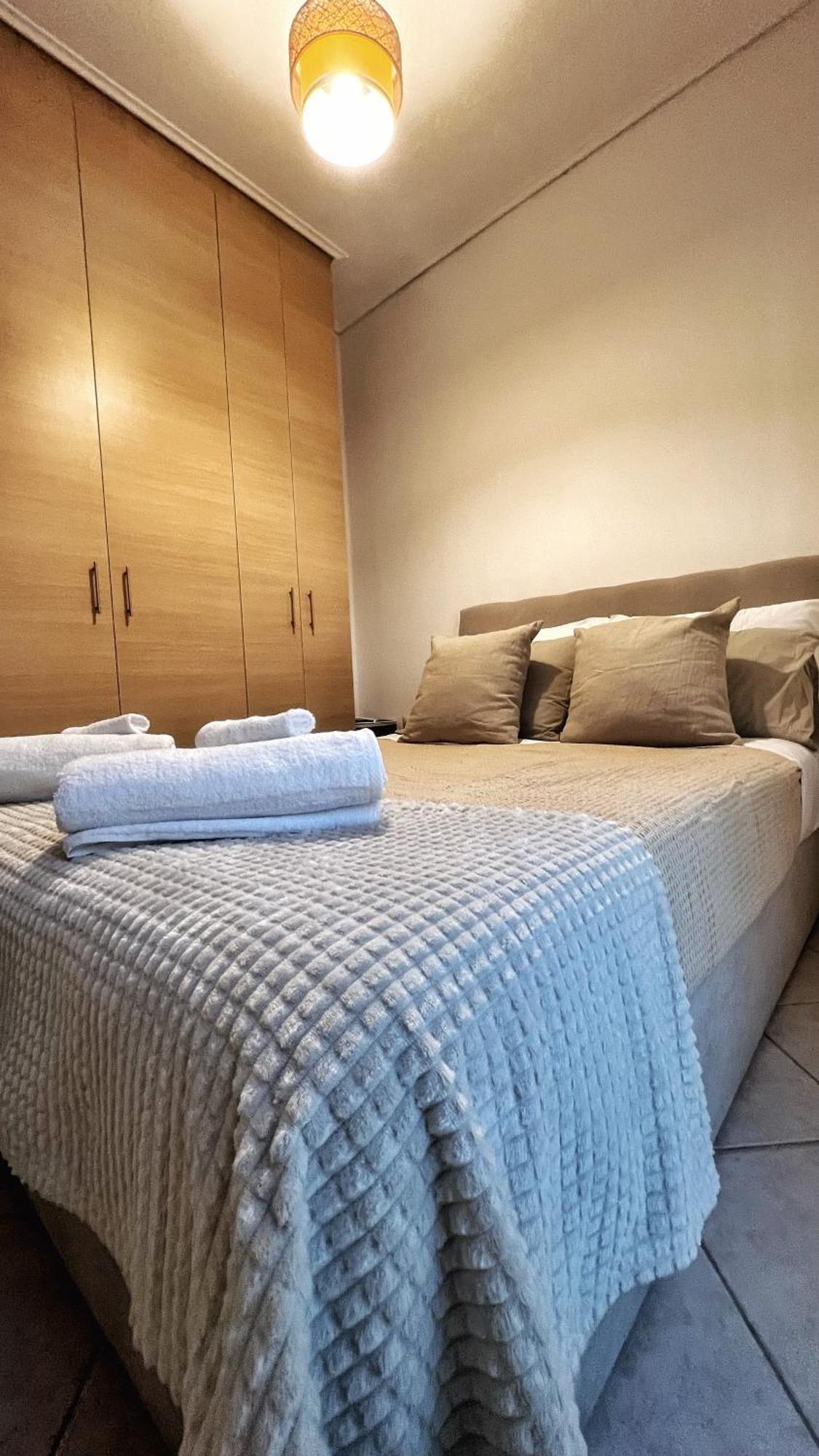شقة H&H Cozy Retreat بيرايوس المظهر الخارجي الصورة